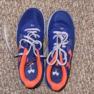 Under armor youth tennis shoes